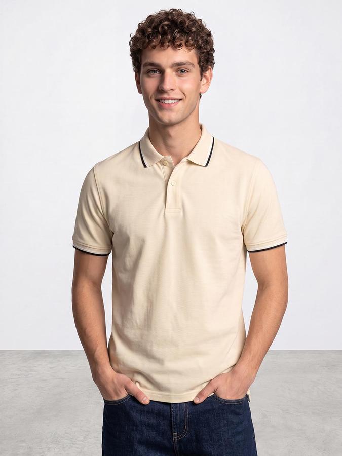 R&B Men Yellow Textured Short Sleeves Polo Collar T-Shirt