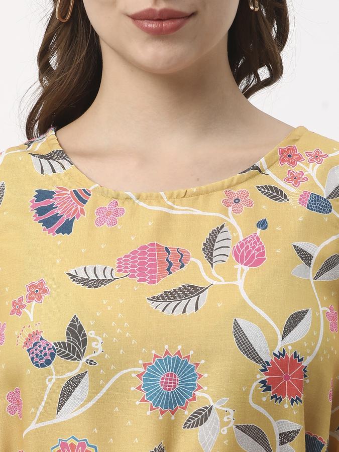 Women Poly Blend Regular Fit Round Neck Printed Kurta