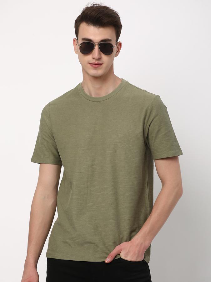 Men Regular Fit Round-Neck T-Shirt image number 0