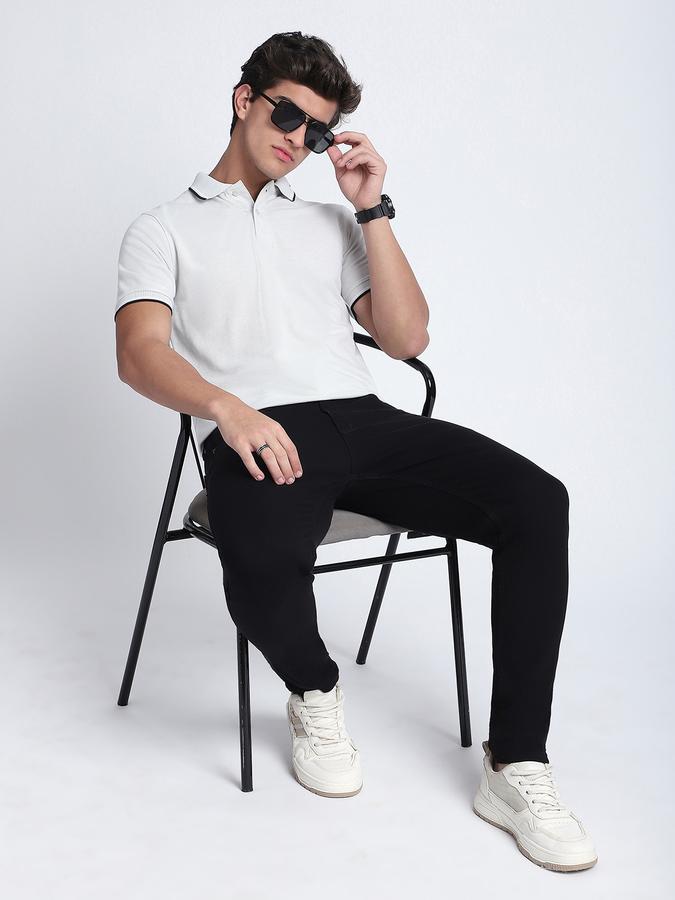 Men Cotton Blend Slim Fit Polo Neck Solid T-shirt