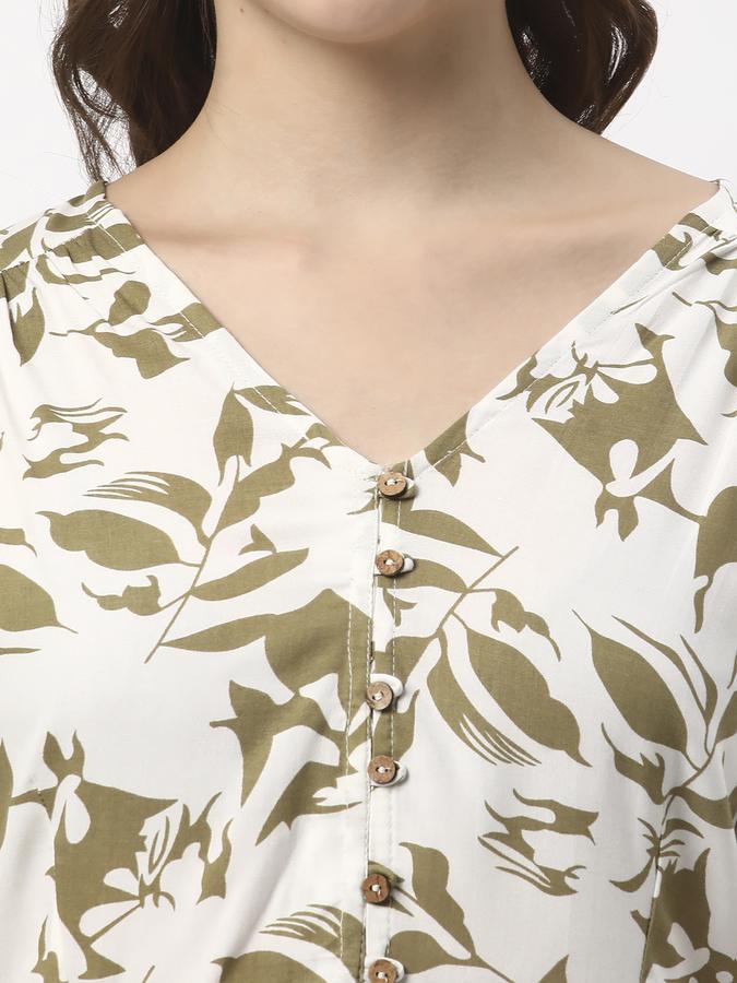 Women Printed Round Neck Kurtas image number 3