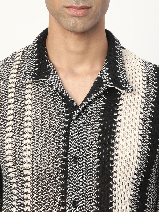 Men Self Design Casual Shirt image number 3