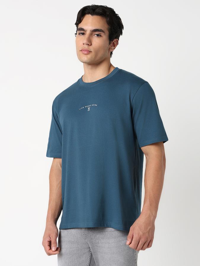 Solid Men Round Neck T-Shirt image number 2