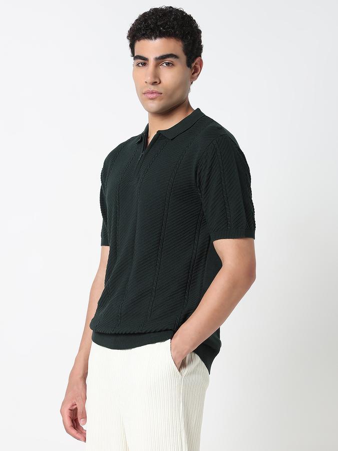 Solid Men Round Neck T-Shirt image number 3