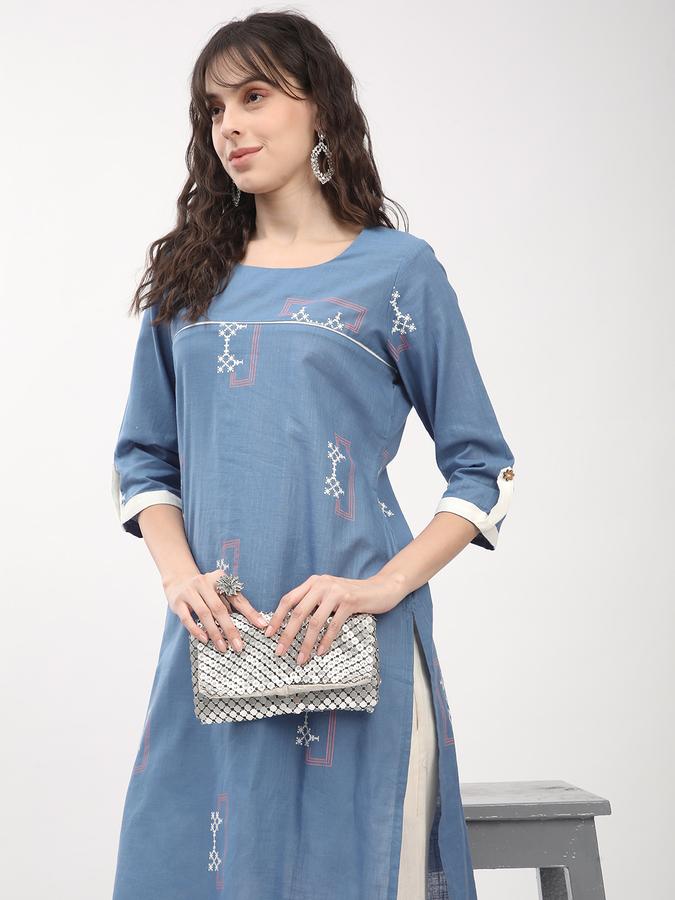 Women's regular fit casual navy Geometric printed boat neck kurta with 3/4h sleeves 