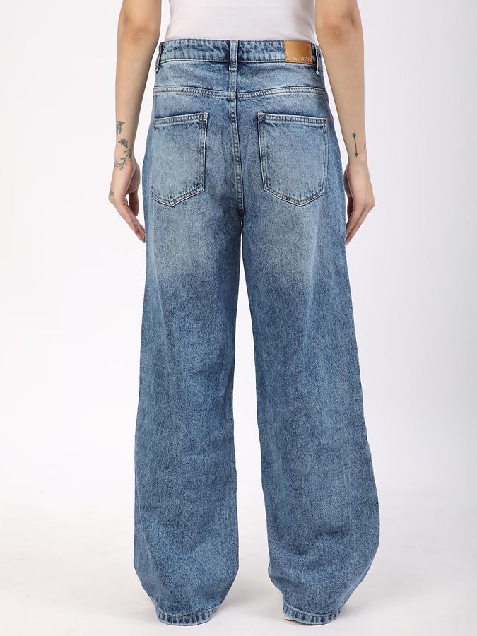 Loose Fit Women Jeans image number 2