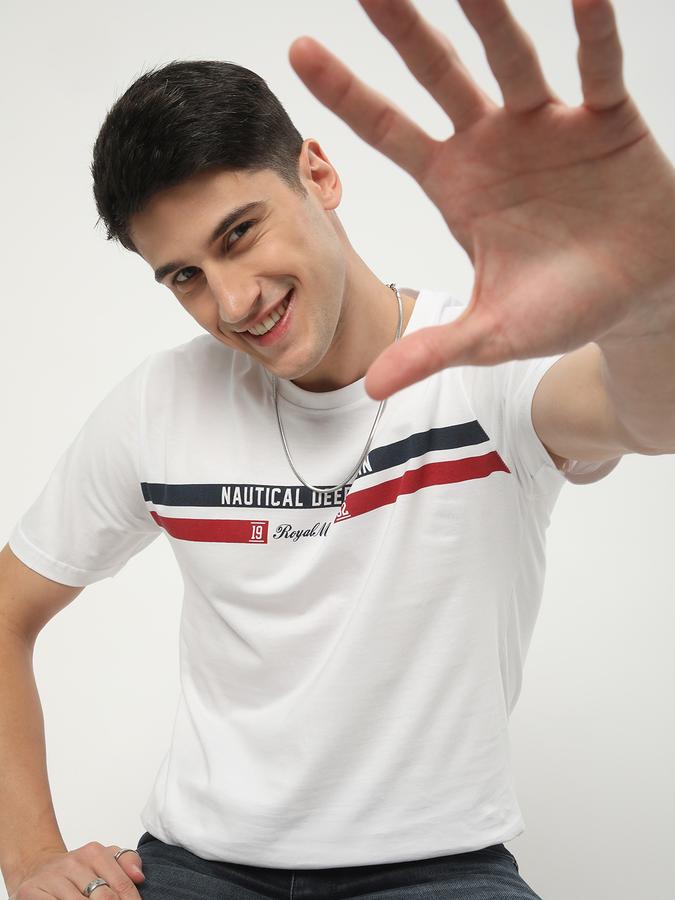 Men Typographic Print Regular Fit Crew-Neck T-Shirt image number 0