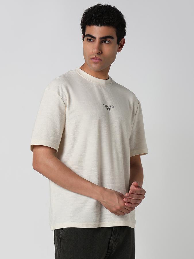 Solid Men Round Neck T-Shirt image number 3