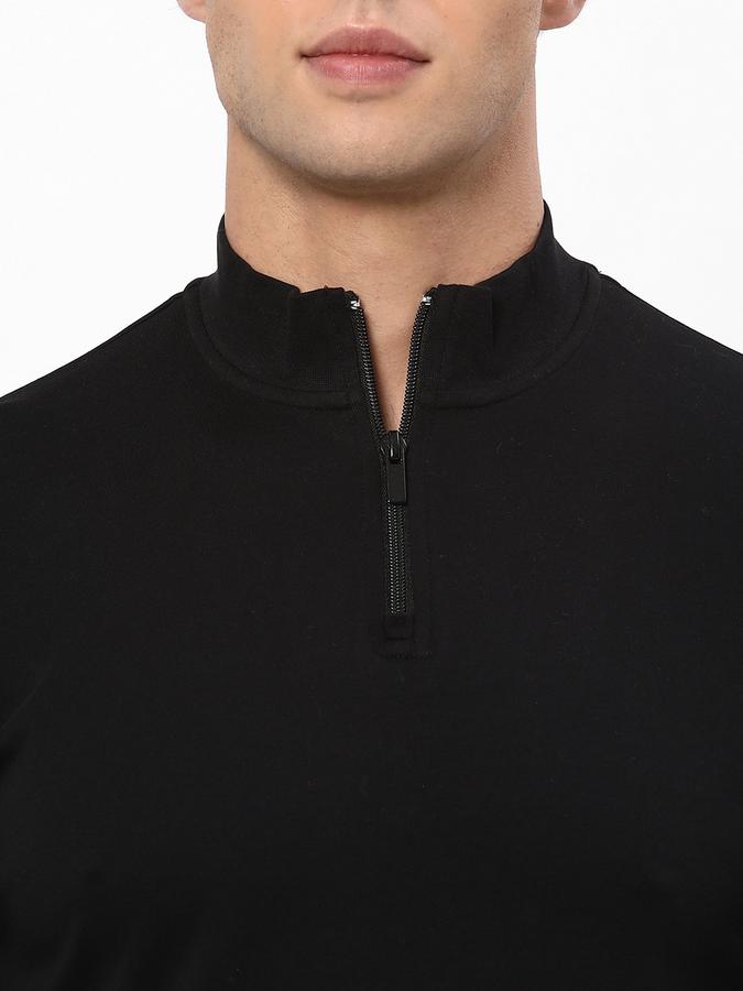 Men Slim Fit Henley-Neck T-Shirt image number 3