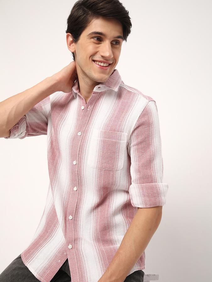Men Regular Fit Cutaway Collar Shirt image number 0