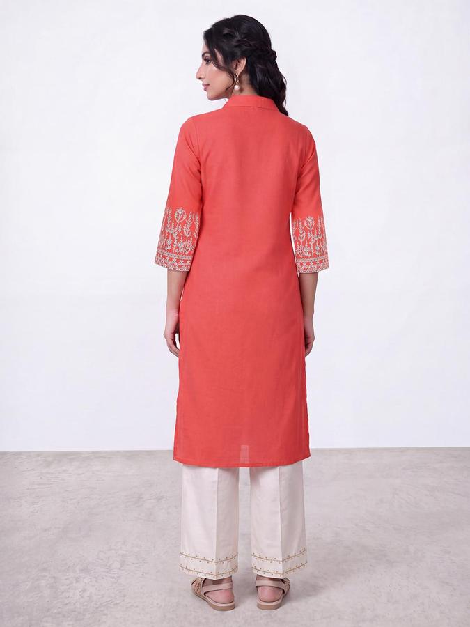 R&B Women Coral Floral Embriodery Shirt Collar Three-Quarter Sleeves Straight Kurta