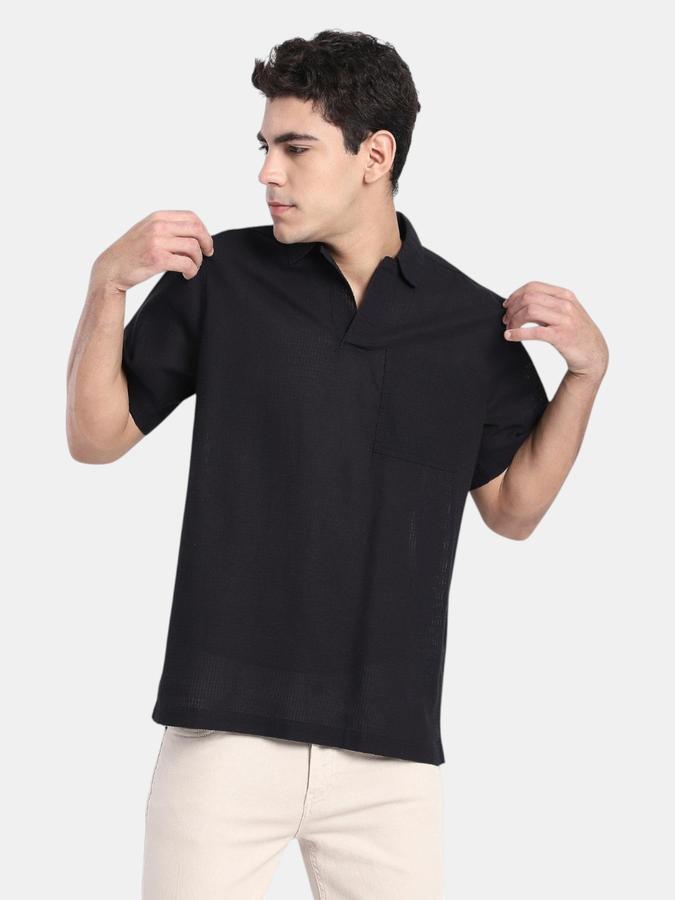 R&B  Black Textured Men Short Sleeves Regular Fit Shirts