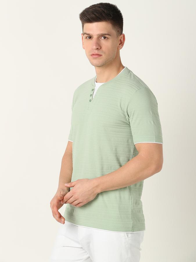 Men Regular Fit Crew-Neck T-Shirt image number 1