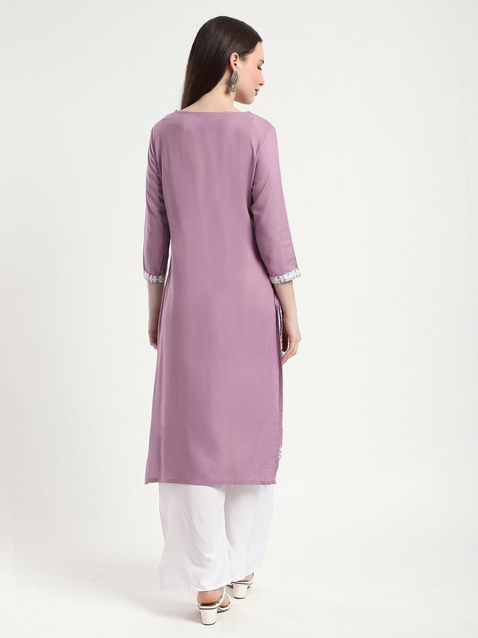 Women Viscose Regular Fit Round Neck Embroidered Kurta