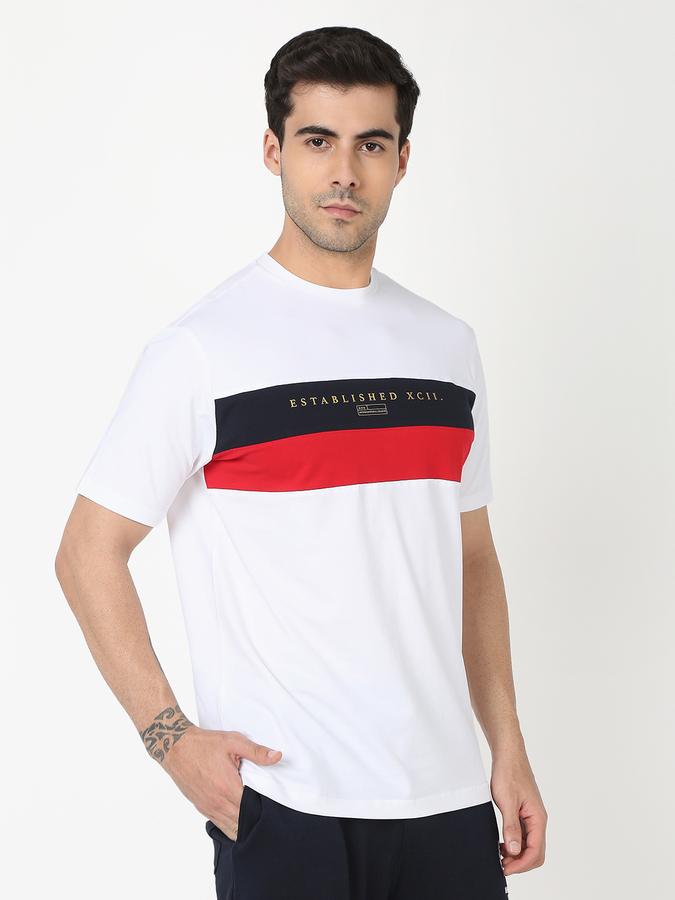 Men Colourblock Regular Fit Crew-Neck T-Shirt image number 2