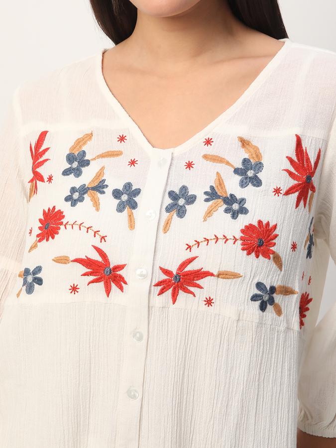 Women Ethnic Embroidered Tunic image number 3