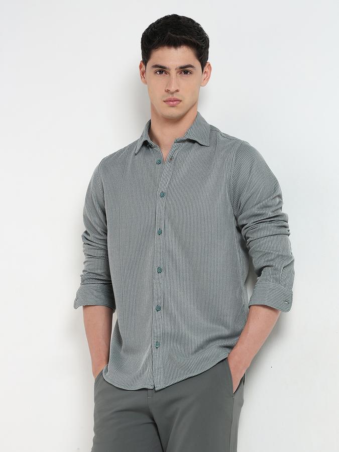 Men Textured Regular Fit Shirt