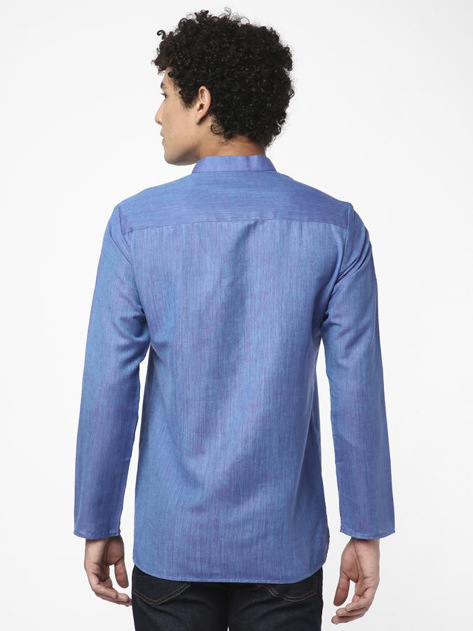 R&B Men Blue Kurtas image number 2