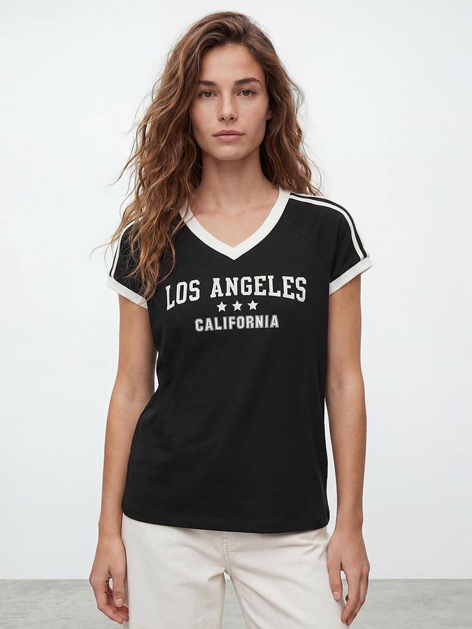 R&B Women Black Short Sleeves V-Neck Slim Fit Typography Print T-Shirt