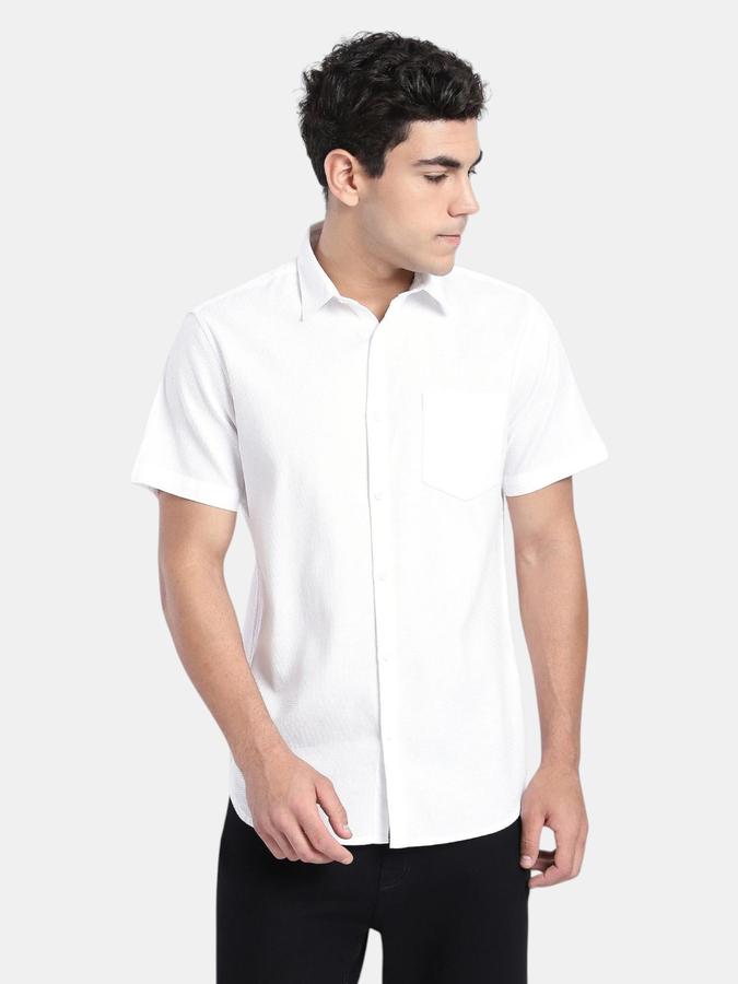 R&B  White Solid Men Short Sleeves Regular Fit Shirts