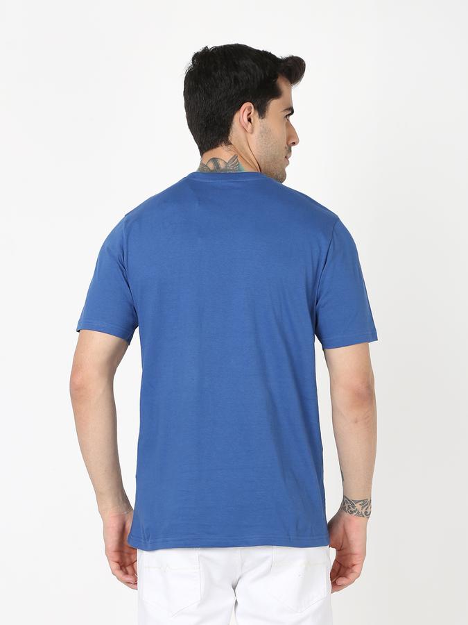 Men Typographic Print Regular Fit Crew-Neck T-Shirt image number 3
