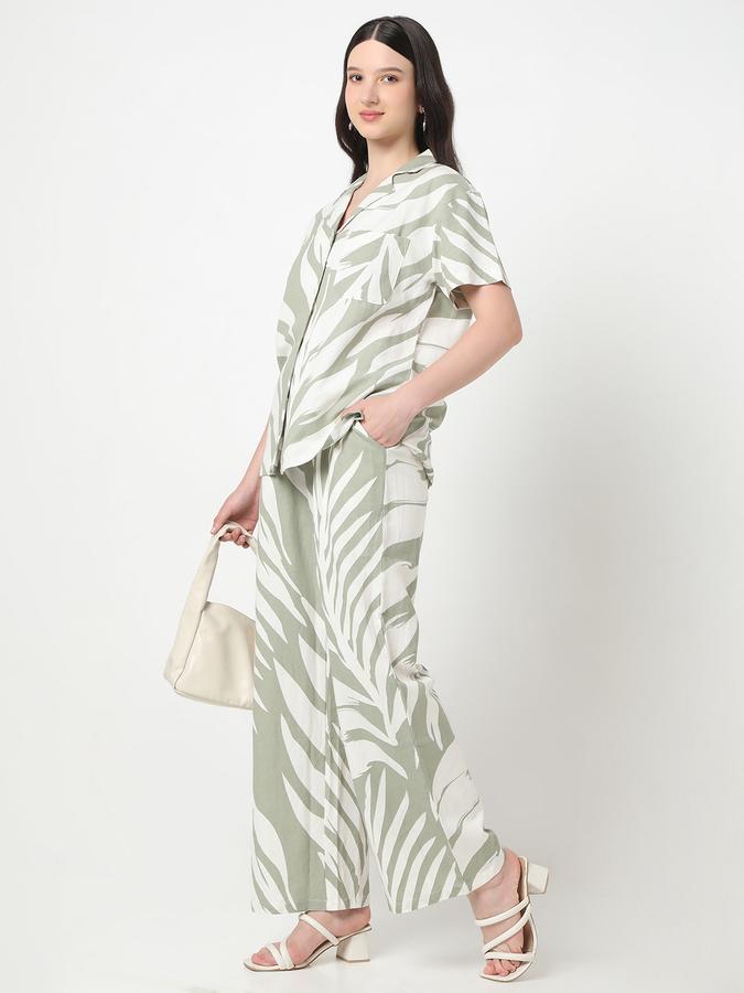 Women Poly Blend Wide Leg Mid Rise Printed Trousers