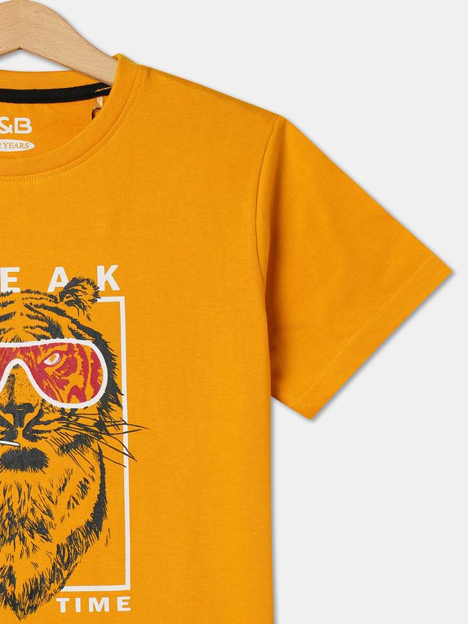 Boys Graphic Print Round-Neck T-Shirt image number 2
