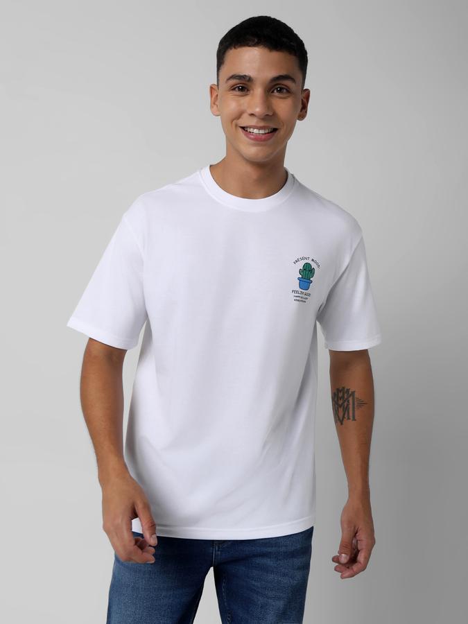 Men Cotton Blend Oversized Fit Crew Neck Graphic T-shirt