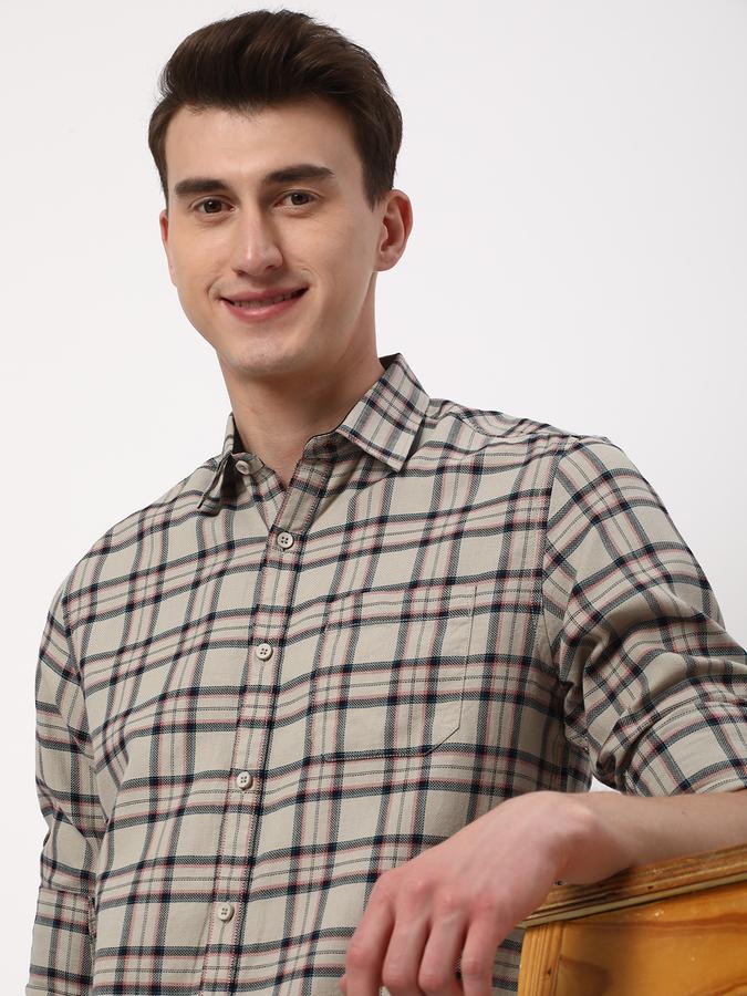 Men Checked Regular Fit Shirt with Patch Pocket image number 0
