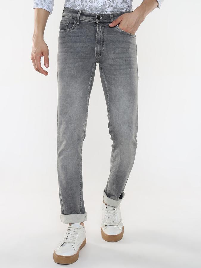 Men Regular Jeans image number 0