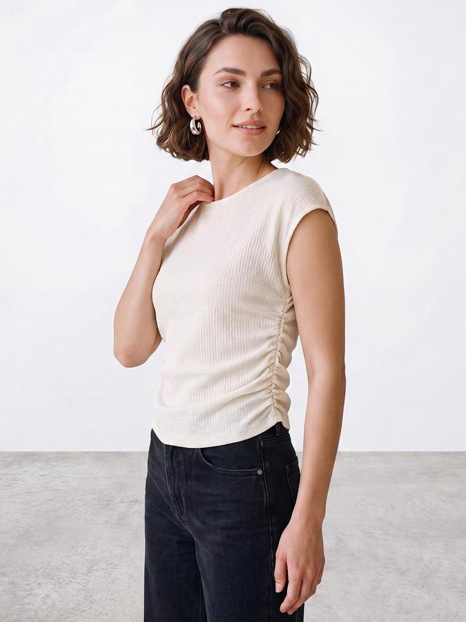 R&B Womens Off White Round Neck Cap Sleeve Textured Top