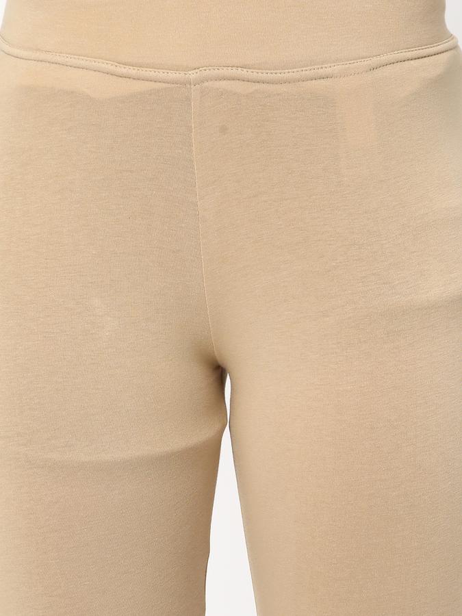 Women Leggings image number 3