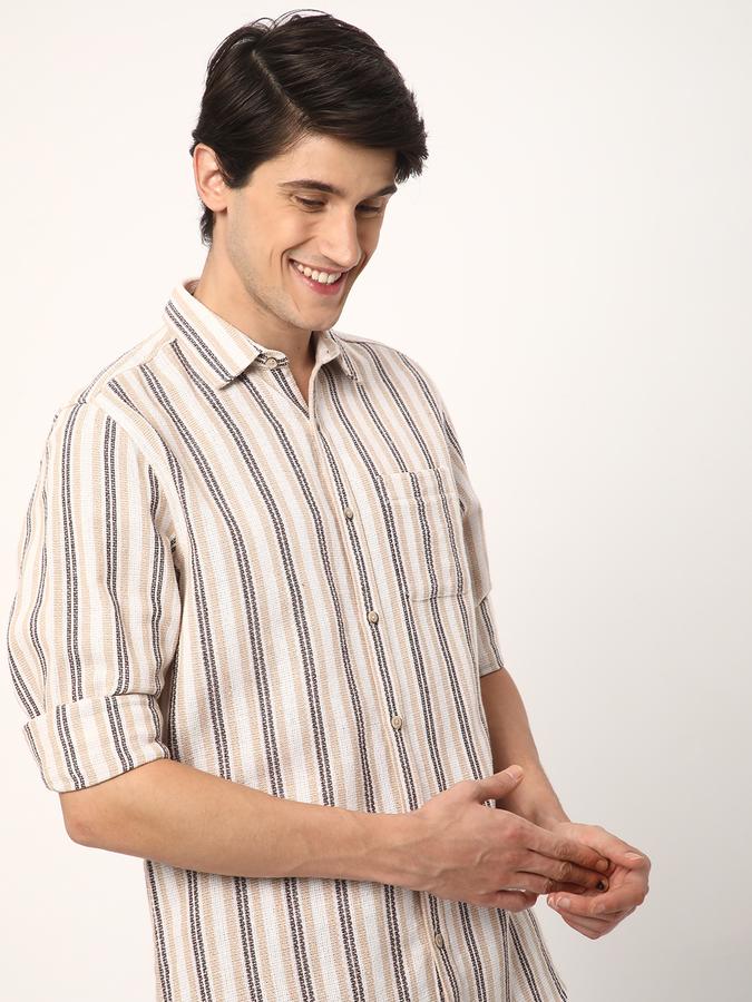 Men Regular Fit Cutaway Collar Shirt image number 0