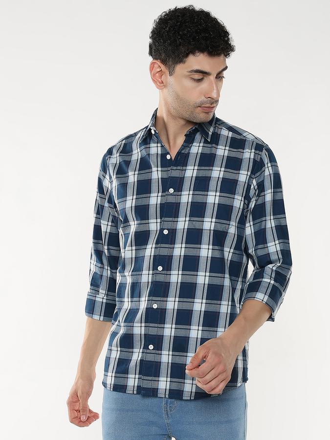 Men Checkered Casual Shirt image number 0
