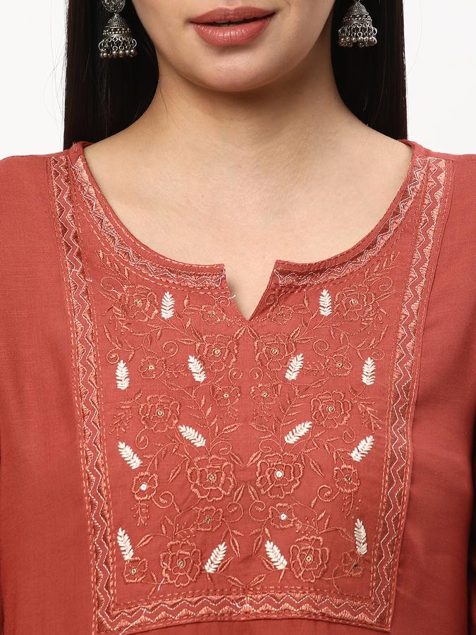 Women Solid Kurta image number 3