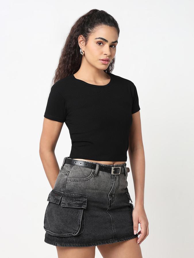 R&B Women Black Solid Ribbed Top