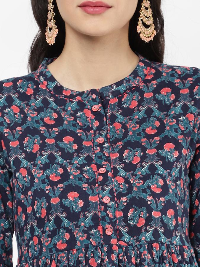 R&B Blue Women Kurtas image number 3