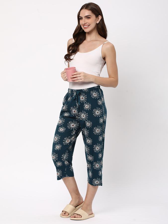 Women Cotton Relaxed Fit Drawstring Printed Capri Pants