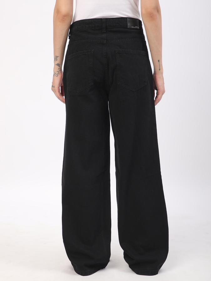 Loose Fit Women Jeans image number 2