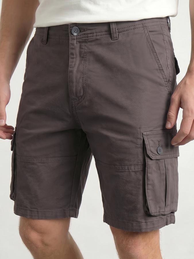 R&B Men Dark Grey Solid Knee-Length Cargo Shorts