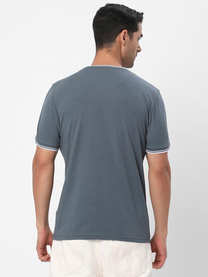 Men Logo Print Regular Fit T-Shirt image number 2