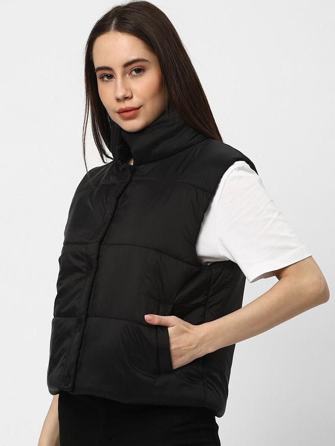 R&B Women Black Sleeveless Solid High Neck Puffer Jacket