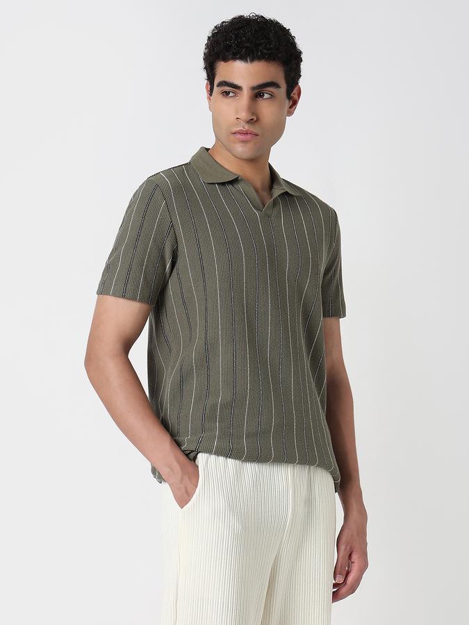 Printed Men Polo Neck T-Shirt image number 2