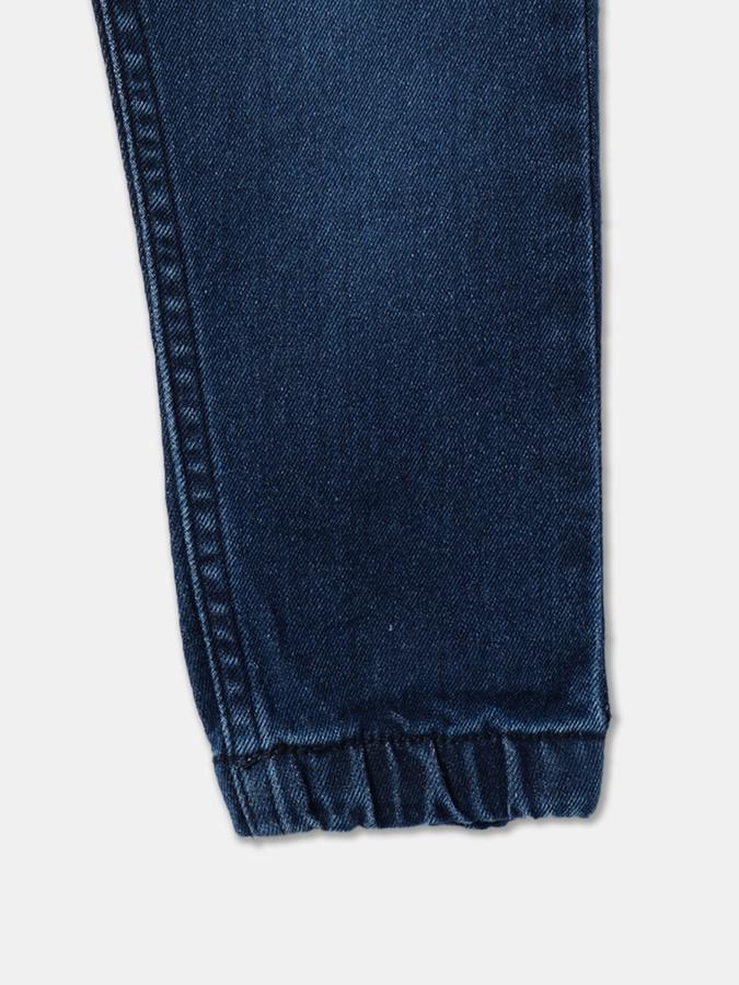Boys Lightly Washed Relaxed Fit Jeans image number 2