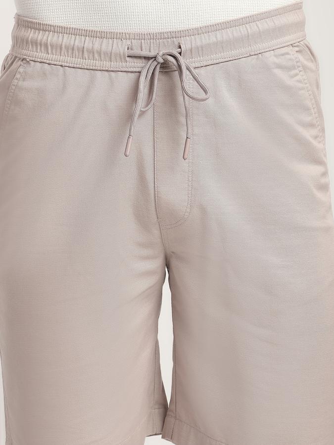 Men Cotton Blend Regular Fit Drawstring Solid Shorts