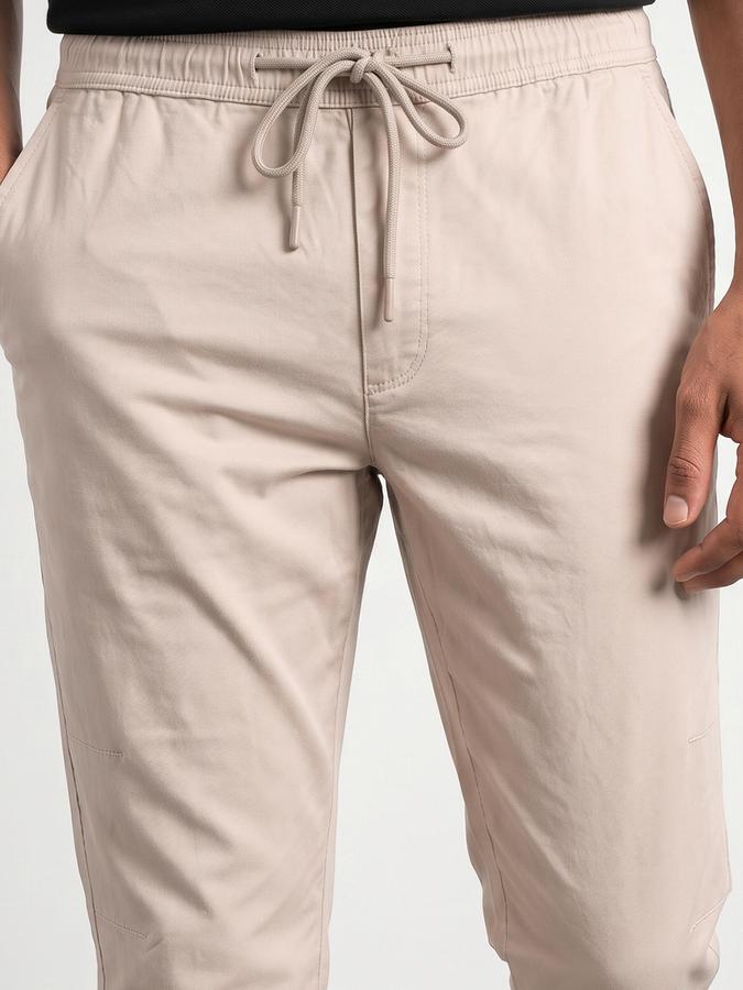 R&B Mens Beige Slim Fit Solid Mid Rise Trousers