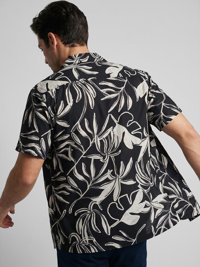R&B Black Floral Printed Men Cuban Collar Short Sleeves Shirt