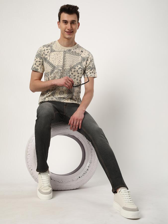 Men Printed Regular Fit Round-Neck T-Shirt image number 1
