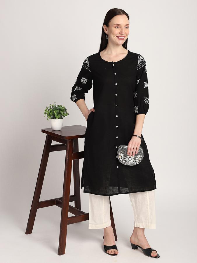 Women Cotton Straight Fit Round Neck Embroidered Kurta