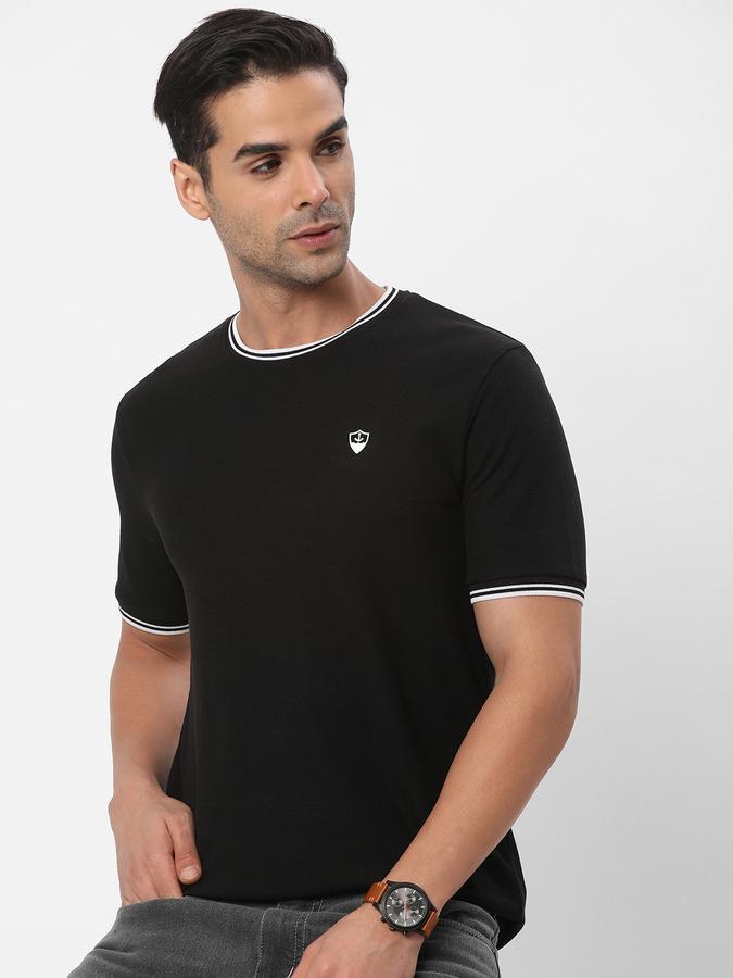 Men Regular Fit T-Shirt image number 0
